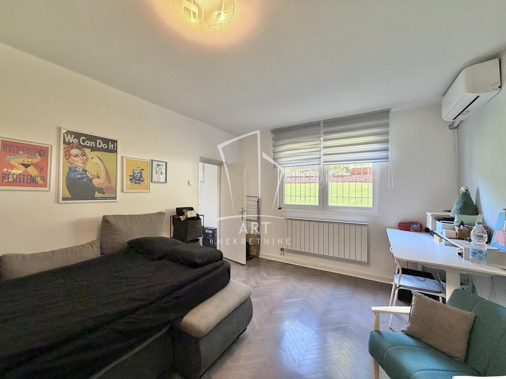 Slika 3 - Jure Keroševića, Dvoiposoban stan na prodaju, 42m2, 120.000€