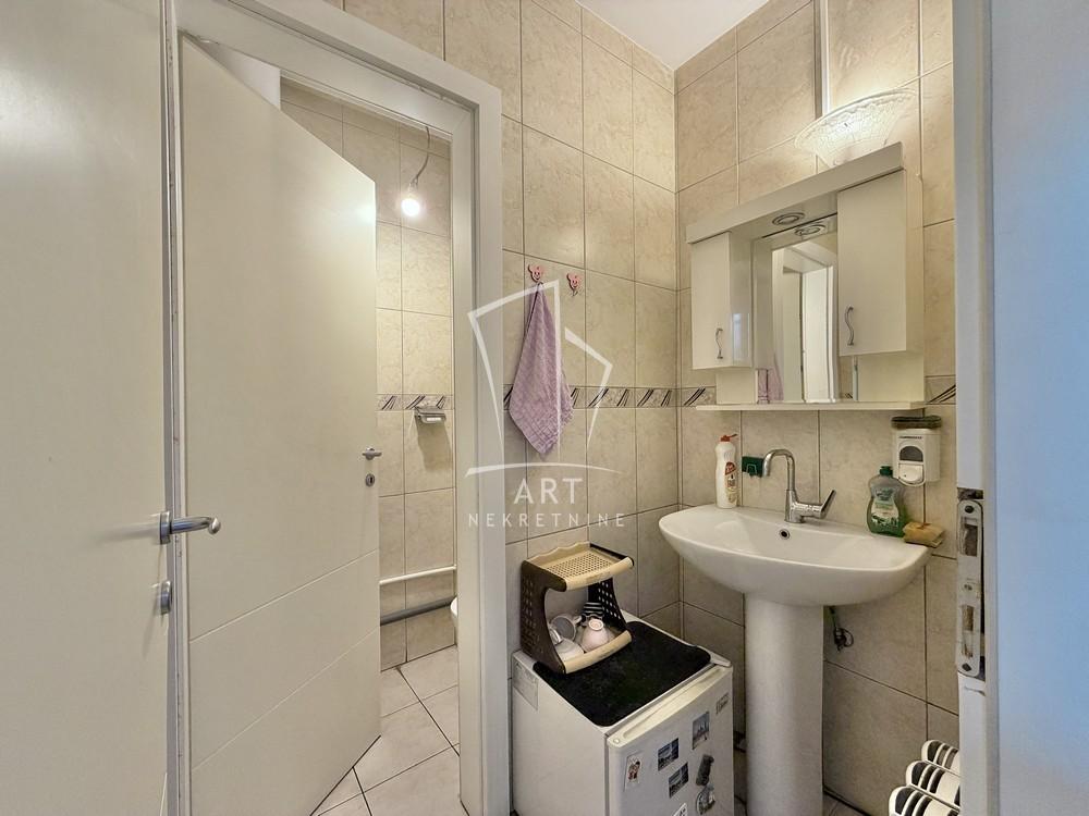 Slika 7 - Generala Lešjanina,  Lokal na prodaju, 36m2, 240.000€