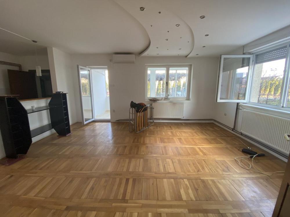 Slika 1 - Trosoban stan za izdavanje, 100m2, 600€