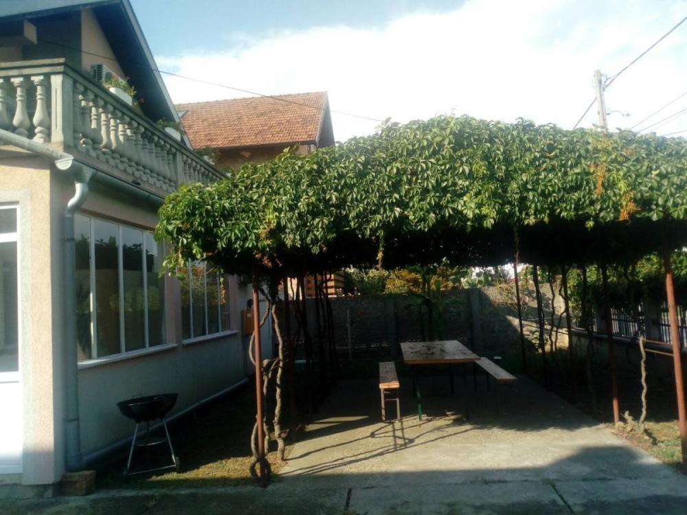 Slika 5 - Trosoban stan za izdavanje, 100m2, 600€