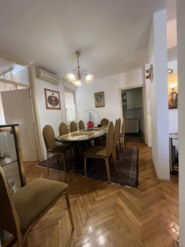 Slika 5 - Marka Čelebonovića, Trosoban stan za izdavanje, 90m2, 850€