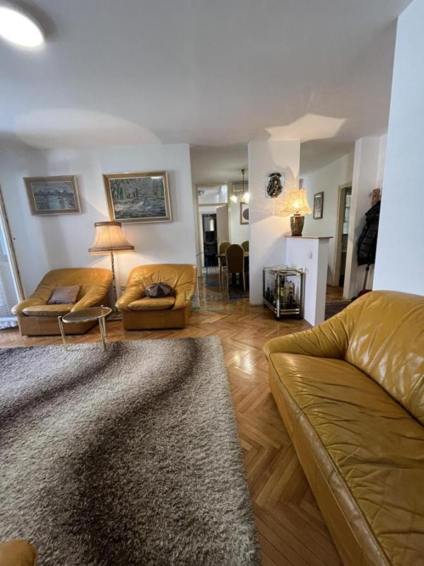 Slika 2 - Marka Čelebonovića, Trosoban stan za izdavanje, 90m2, 850€