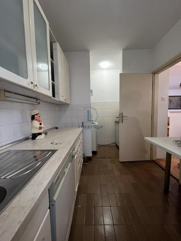 Slika 6 - Marka Čelebonovića, Trosoban stan za izdavanje, 90m2, 850€
