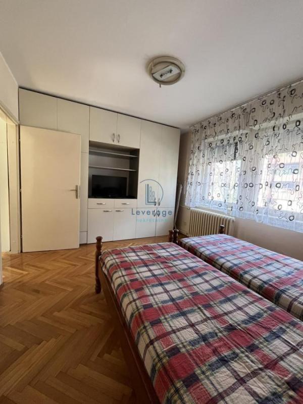 Slika 10 - Marka Čelebonovića, Trosoban stan za izdavanje, 90m2, 850€