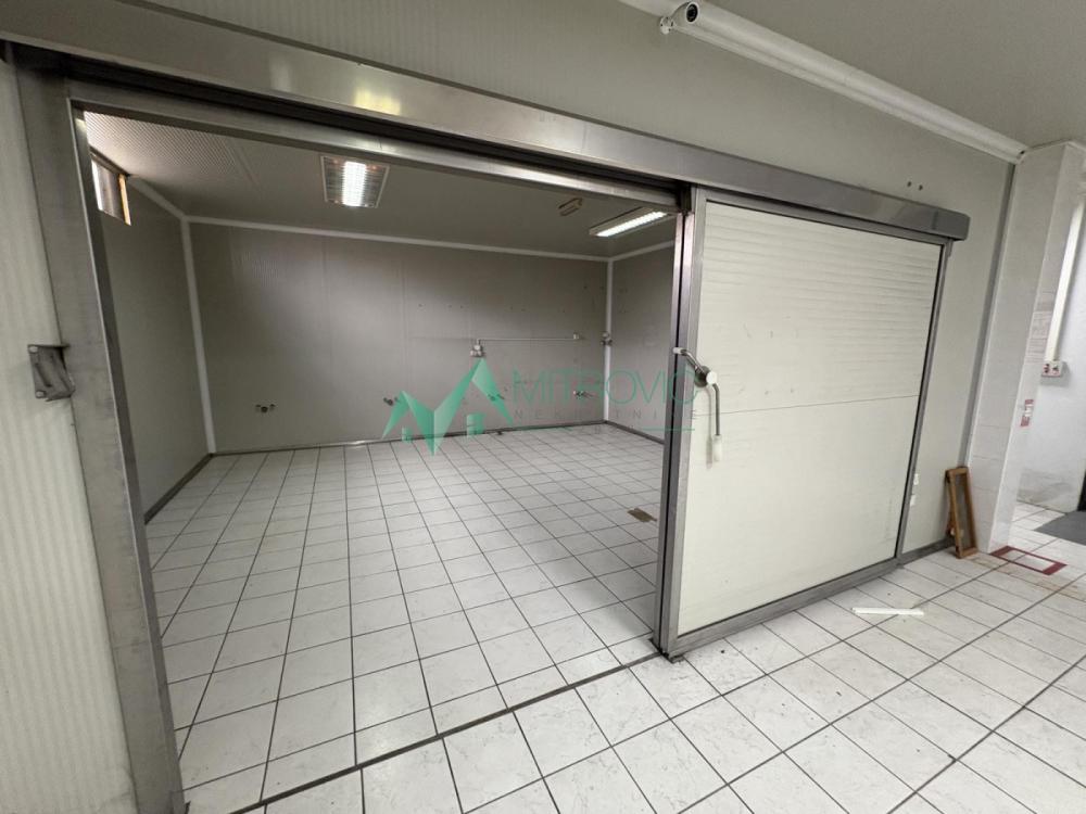 Slika 4 -  Lokal za izdavanje, 1044m2, 7.500€