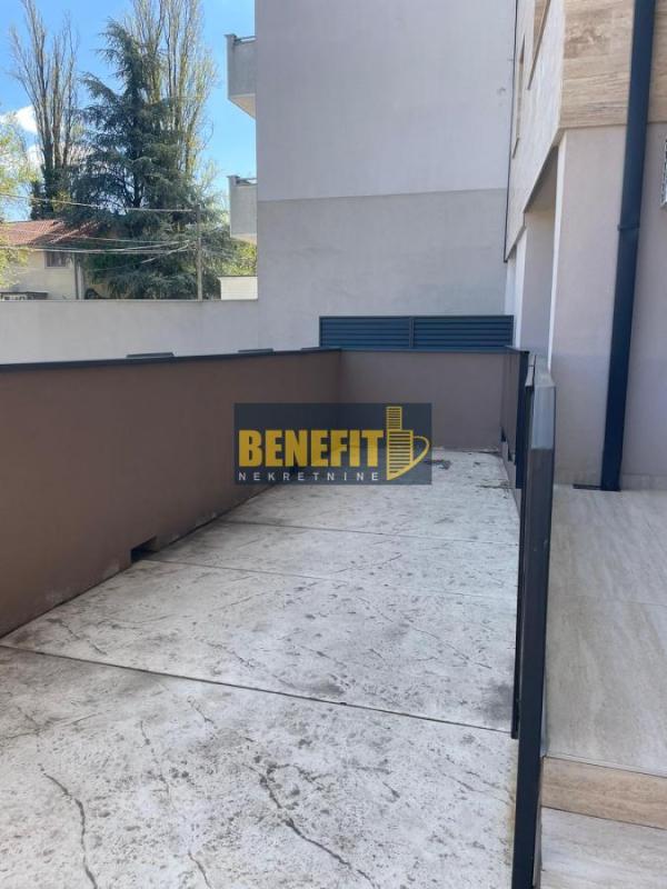 Slika 10 - Četvorosoban stan za izdavanje, 115m2, 1.200€