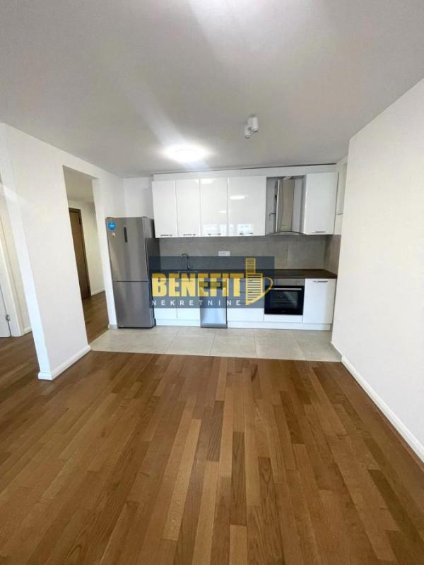 Slika 3 - Četvorosoban stan za izdavanje, 115m2, 1.200€