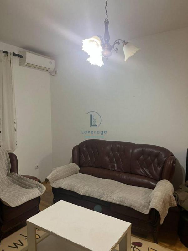 Glavna slika -Jednoiposoban stan za izdavanje, 35m2, 300€