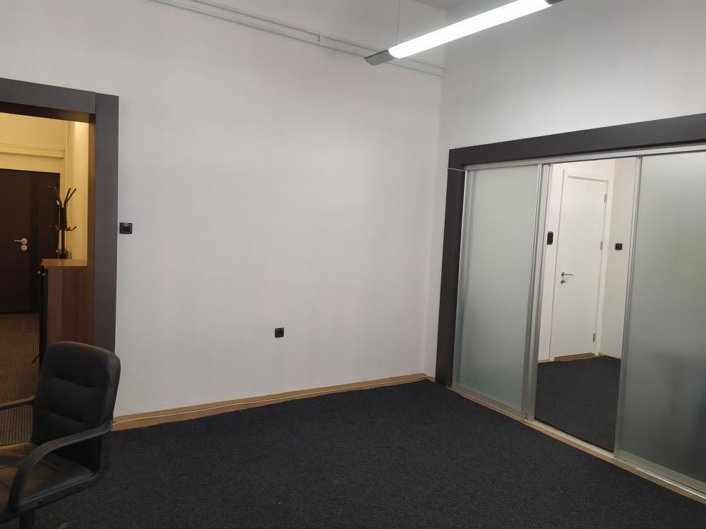 Glavna slika - Lokal za izdavanje, 47m2, 600€