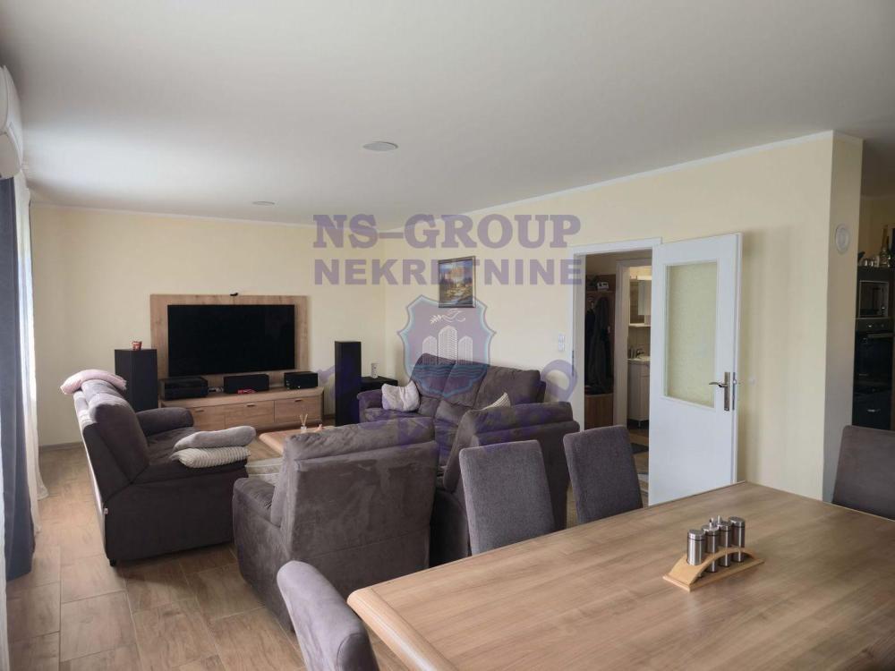 Glavna slika - Kuća na prodaju, 267m2, 300.000€