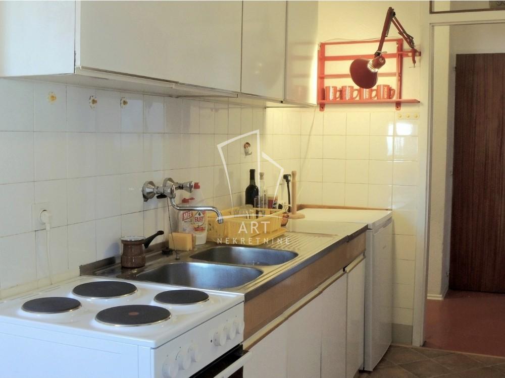 Slika 4 - Bulevar Umetnosti, Dvosoban stan za izdavanje, 58m2, 580€