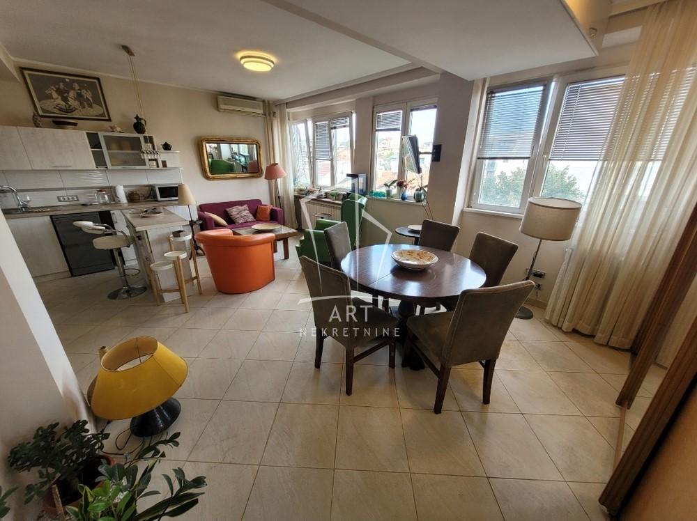 Slika 1 - Ustanička, Dvosoban stan za izdavanje, 52m2, 500€