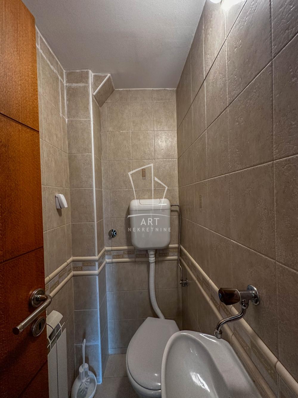 Slika 11 - Arčibalda Rajsa, Trosoban stan za izdavanje, 72m2, 700€