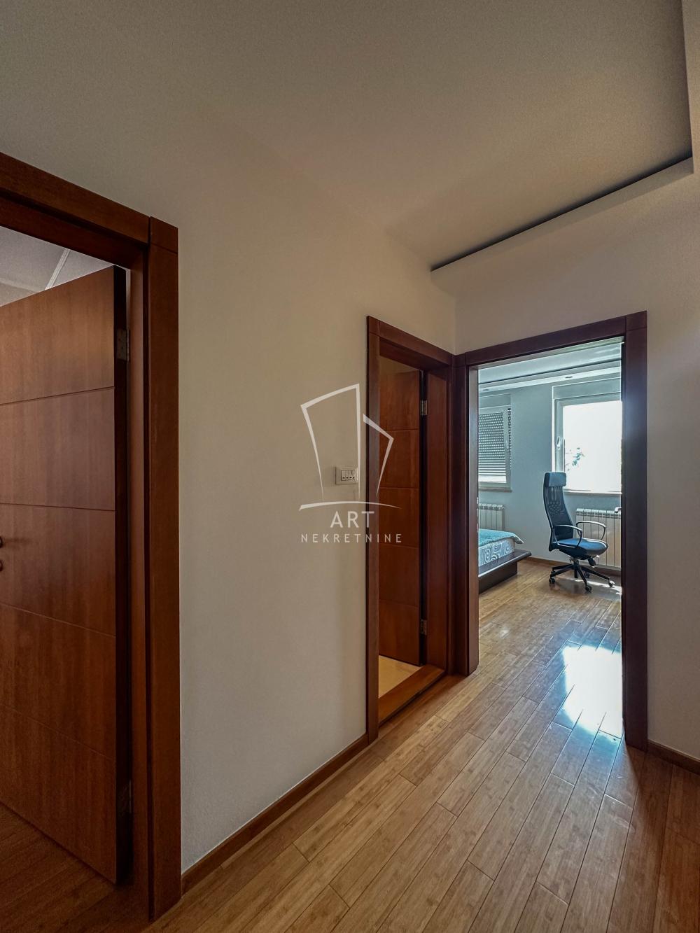 Slika 6 - Arčibalda Rajsa, Trosoban stan za izdavanje, 72m2, 700€