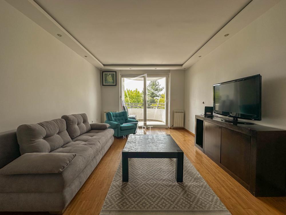 Glavna slika -Arčibalda Rajsa, Trosoban stan za izdavanje, 72m2, 700€