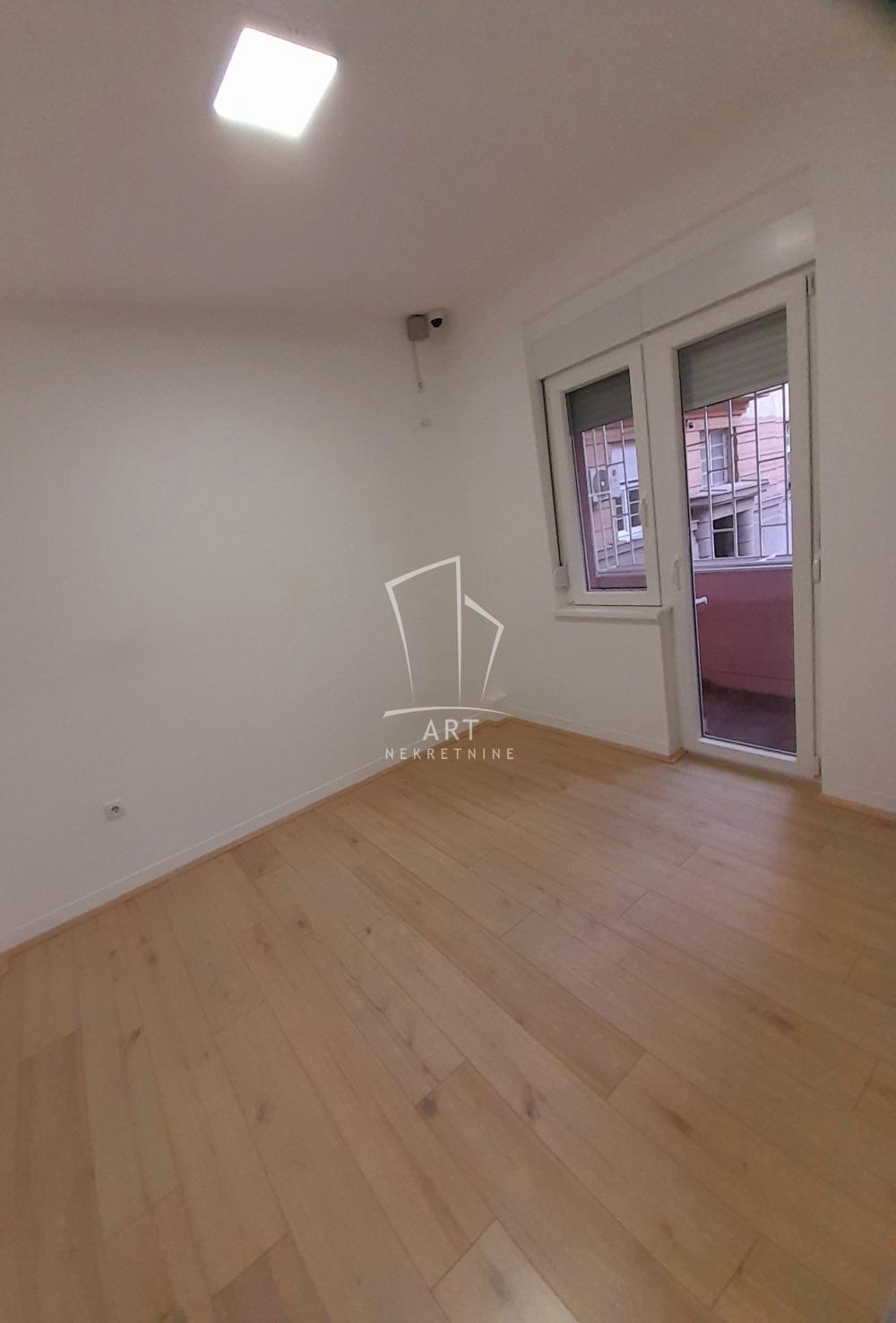 Slika 1 - Palmotićeva,  Lokal za izdavanje, 42m2, 700€