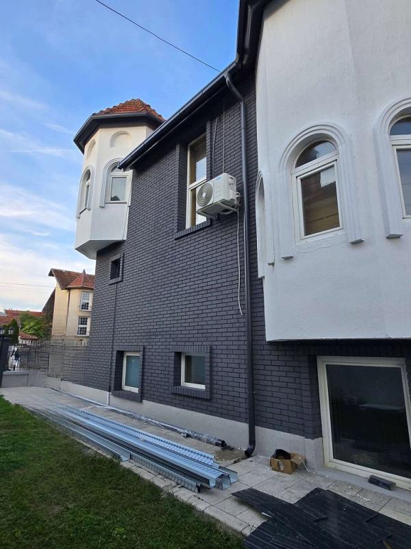 Slika 2 - Milana Savica,  Kuća na prodaju, 300m2, 635.000€