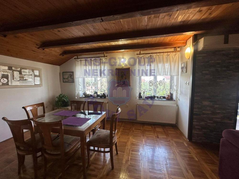 Glavna slika - Kuća na prodaju, 176m2, 391.400€