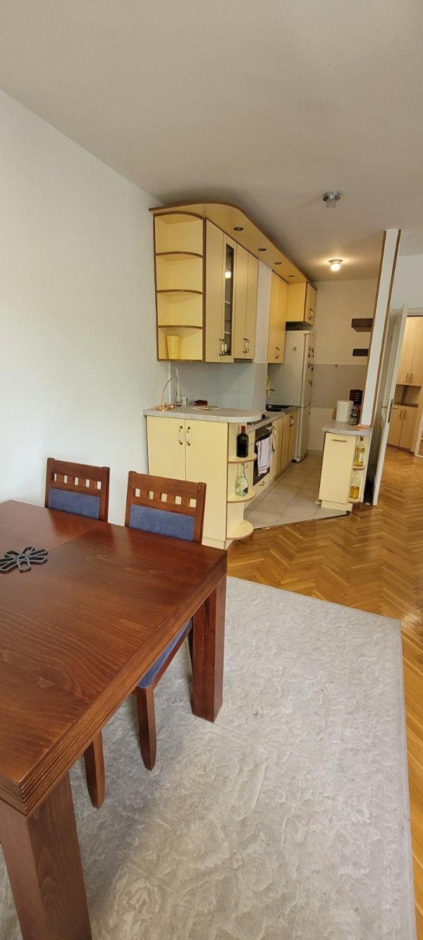 Slika 1 - Klare Cetkin, Dvosoban stan za izdavanje, 48m2, 600€