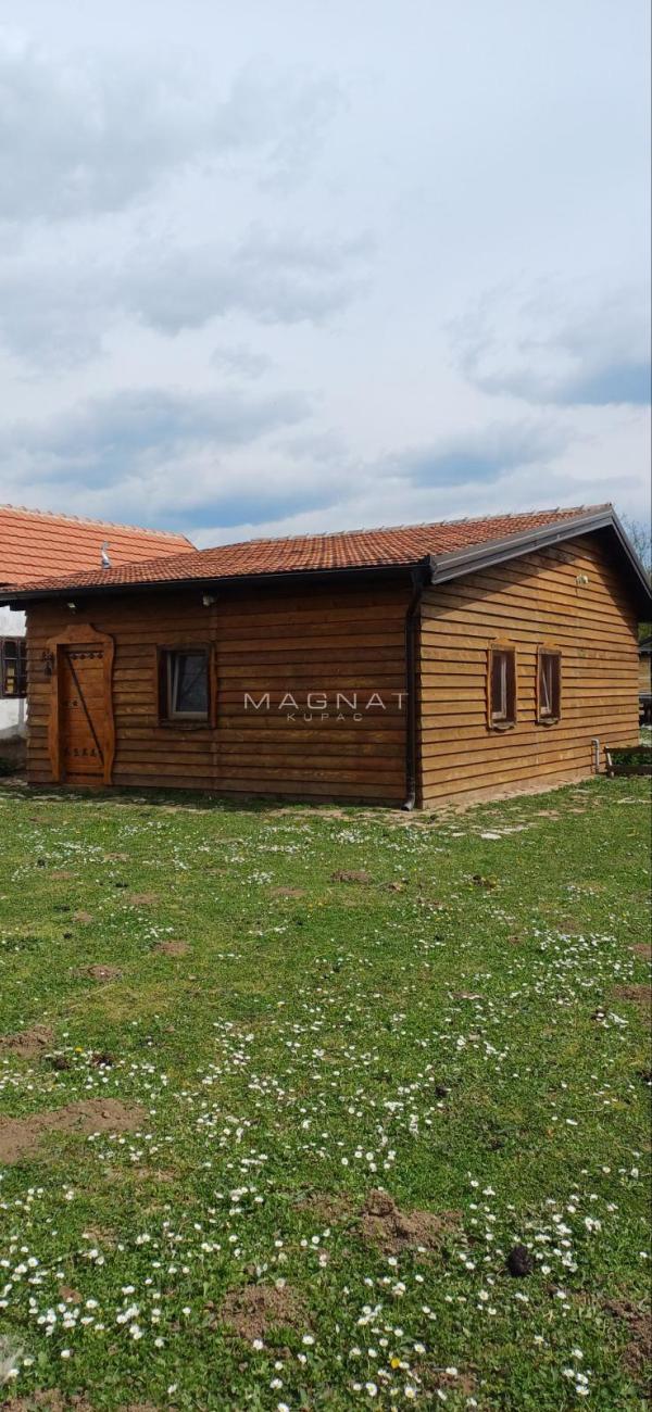 Slika 2 -  Plac na prodaju, Obrenovac, Piroman, 80.000€