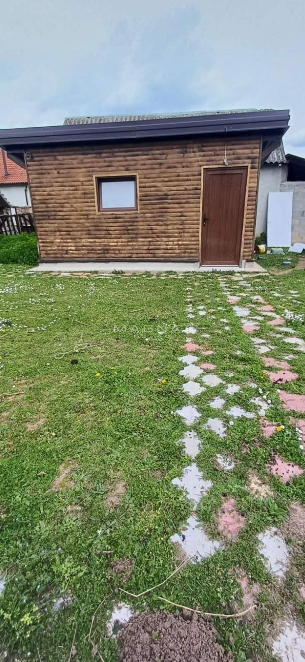 Slika 3 -  Plac na prodaju, Obrenovac, Piroman, 80.000€