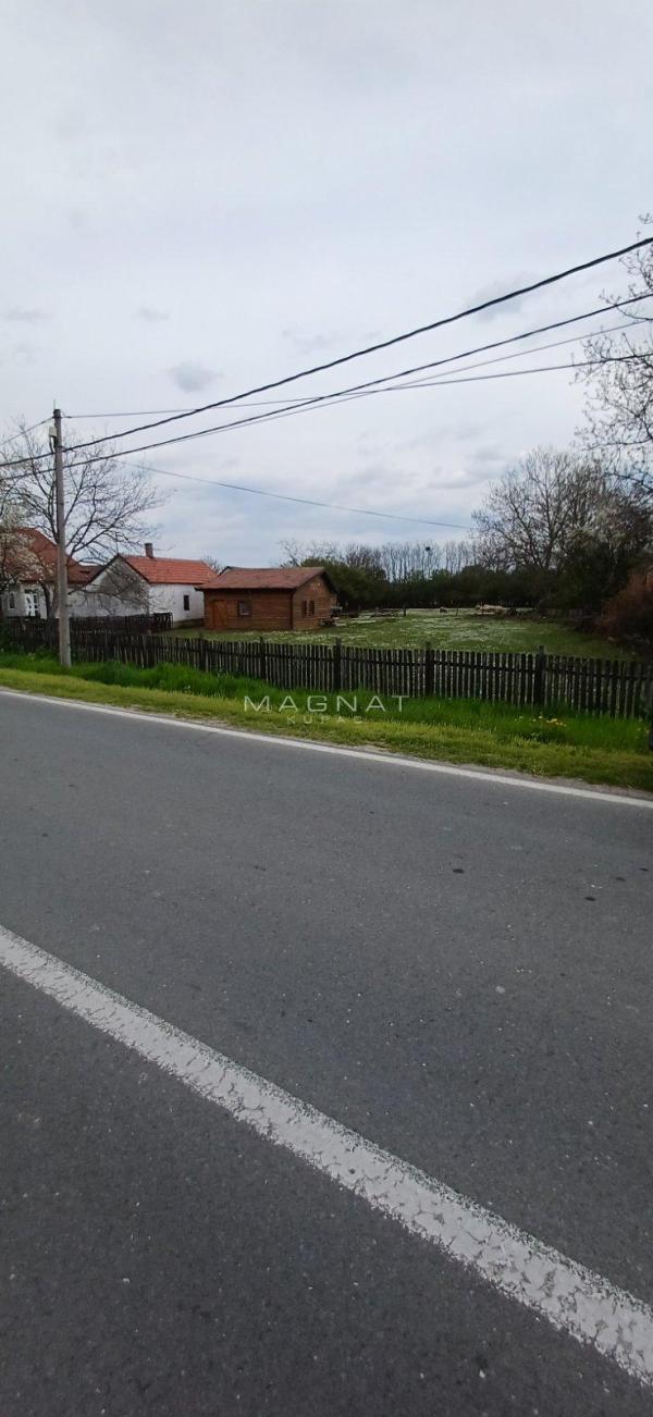 Slika 6 -  Plac na prodaju, Obrenovac, Piroman, 80.000€