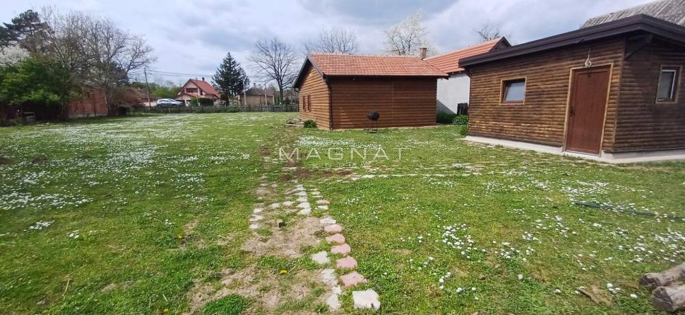 Glavna slika - Plac na prodaju, Obrenovac, Piroman, 80.000€