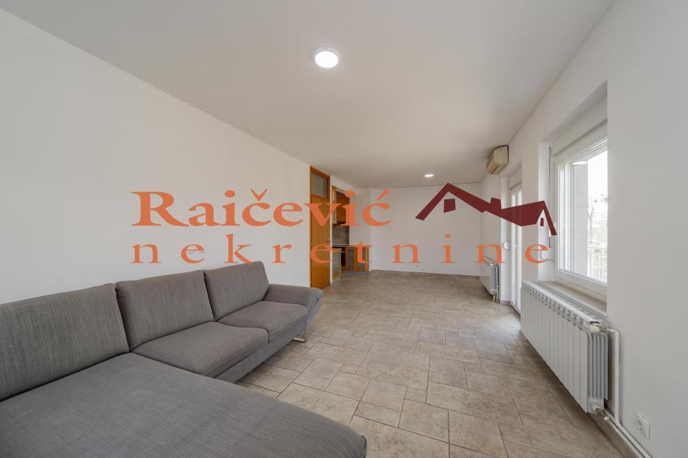 Slika 2 - Zivka Davidovica, Trosoban stan na prodaju, 90m2, 270.000€