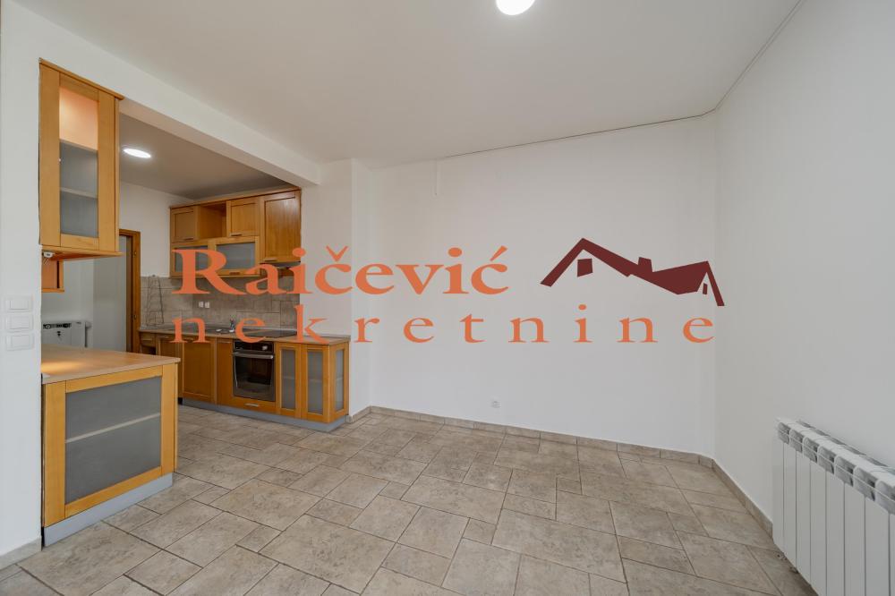 Slika 3 - Zivka Davidovica, Trosoban stan na prodaju, 90m2, 270.000€