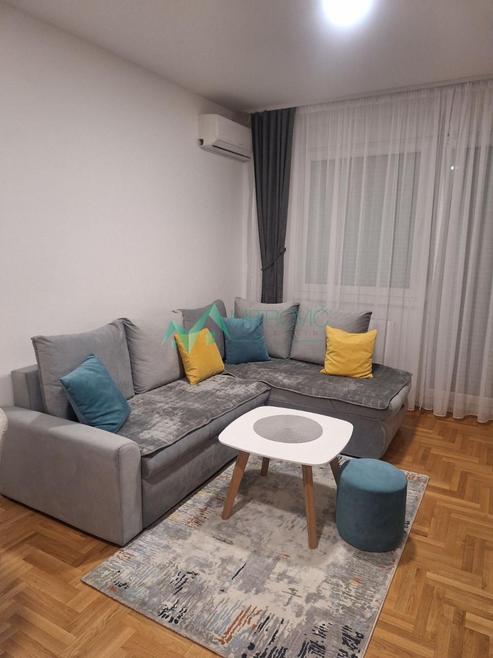 Glavna slika -Jednoiposoban stan za izdavanje, 40m2, 400€