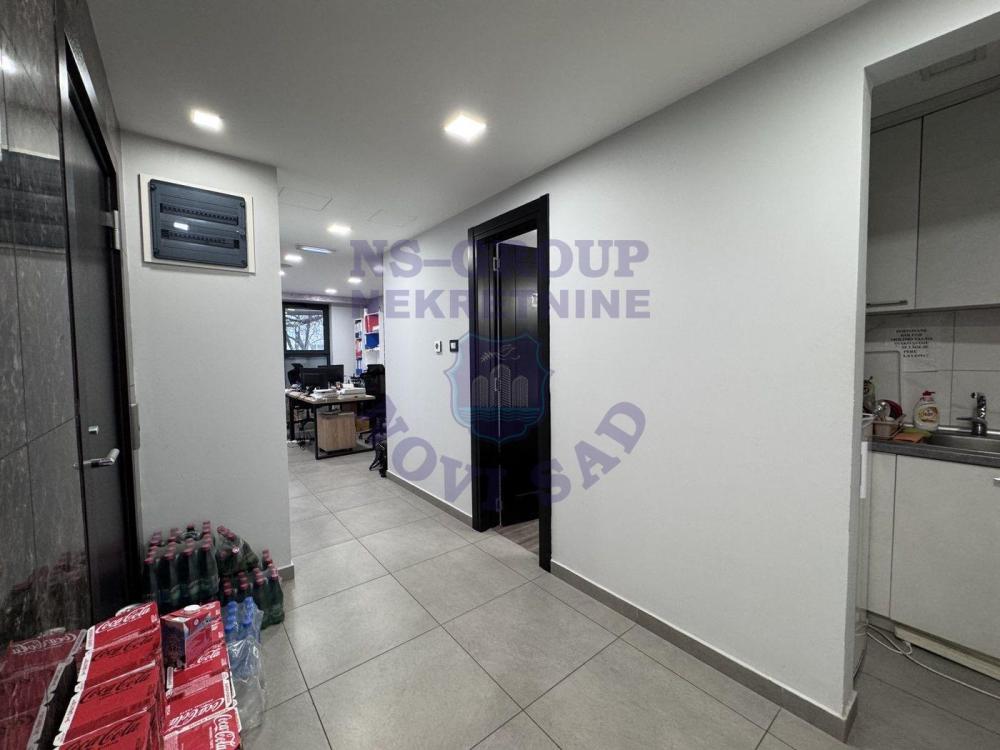 Slika 4 -  Lokal na prodaju, 207m2, 738.510€