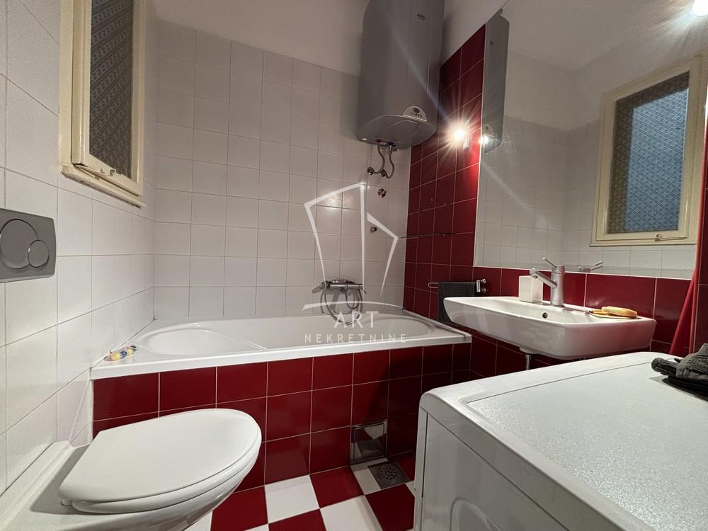 Slika 8 - Džordža Vašingtona, Trosoban stan za izdavanje, 61m2, 870€