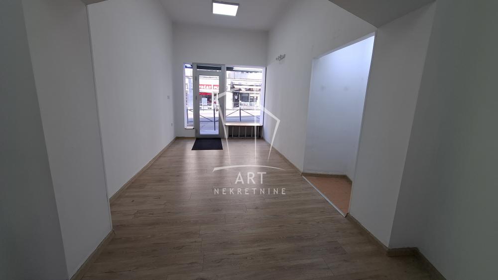 Slika 1 - Brankova,  Lokal za izdavanje, 30m2, 540€