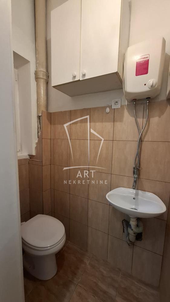 Slika 6 - Brankova,  Lokal za izdavanje, 30m2, 540€