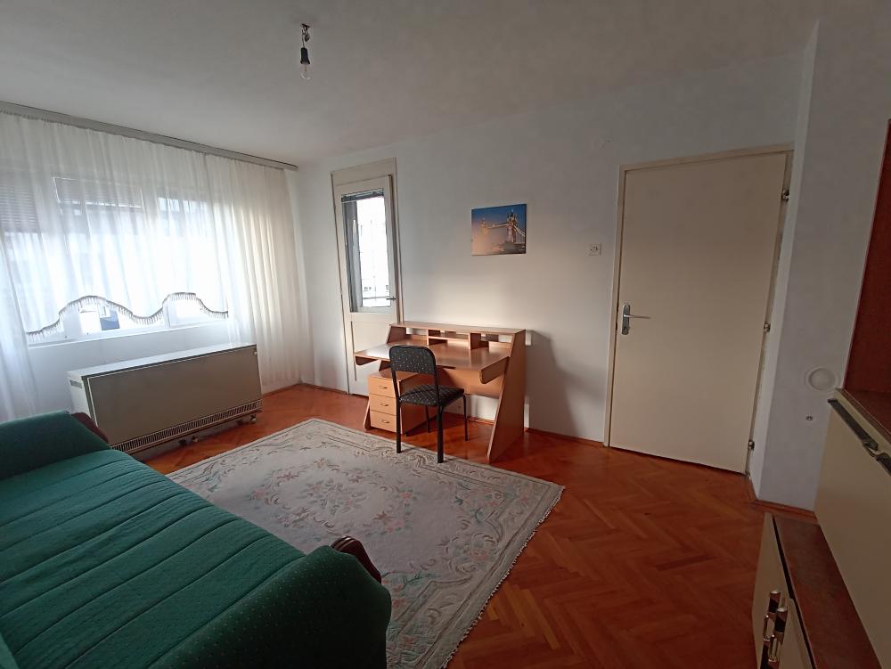 Slika 1 - 7.juli 31, Dvoiposoban stan za izdavanje, 50m2, 300€