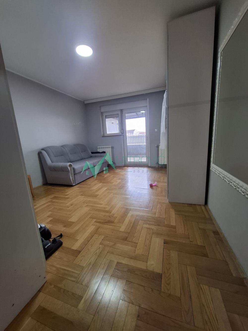 Slika 10 - Petosoban stan na prodaju, 84m2, 206.000€