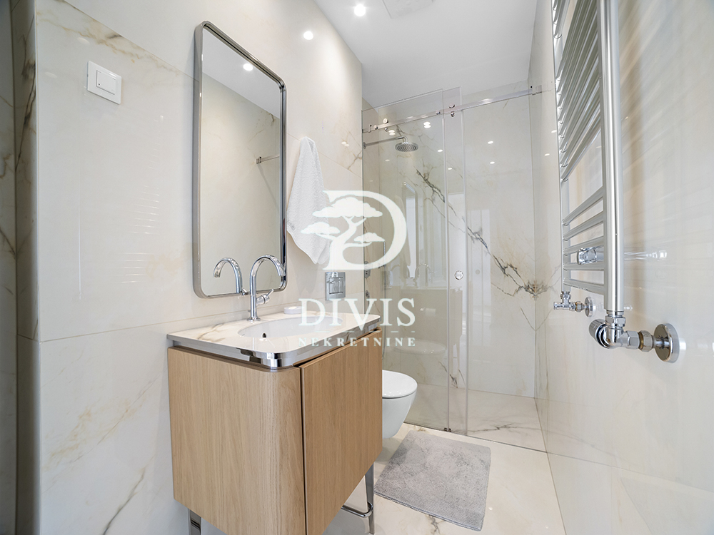 Slika 2 - Mome Kapora, Četvorosoban stan na prodaju, 207m2, 1.750.000€