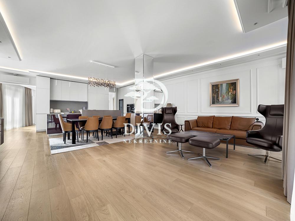 Glavna slika -Mome Kapora, Četvorosoban stan na prodaju, 207m2, 1.750.000€