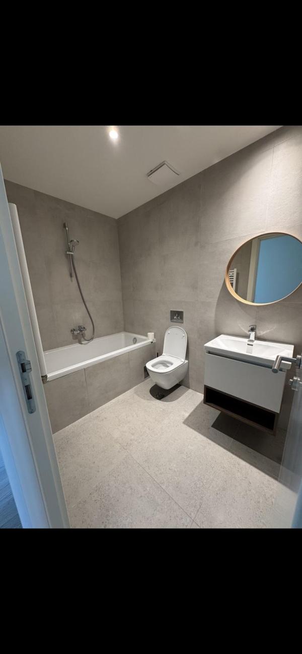 Slika 11 - Luke Ćelovića Trebinjca, Četvorosoban stan za izdavanje, 110m2, 2.200€