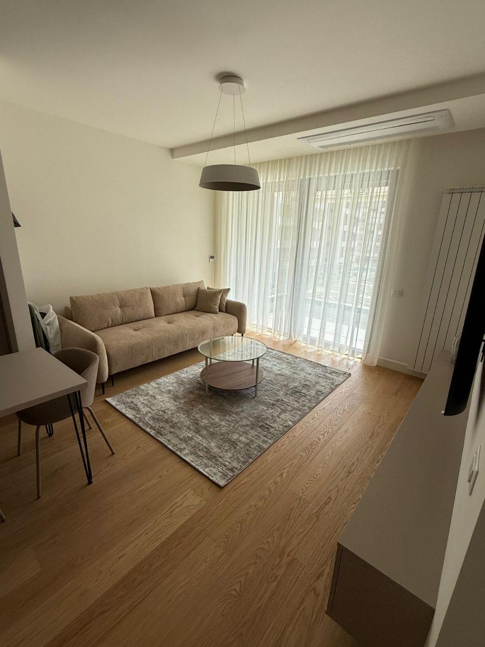 Glavna slika -Omladinskih brigada, Dvosoban stan za izdavanje, 53m2, 950€