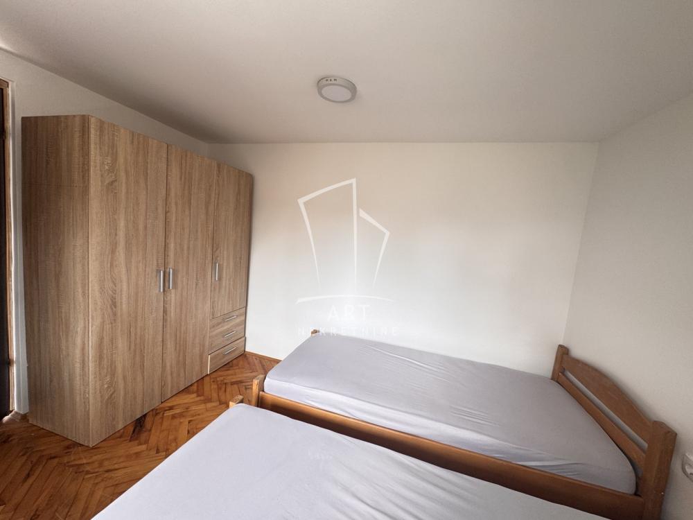 Slika 3 - Devojačka, Dvosoban stan za izdavanje, 68m2, 300€