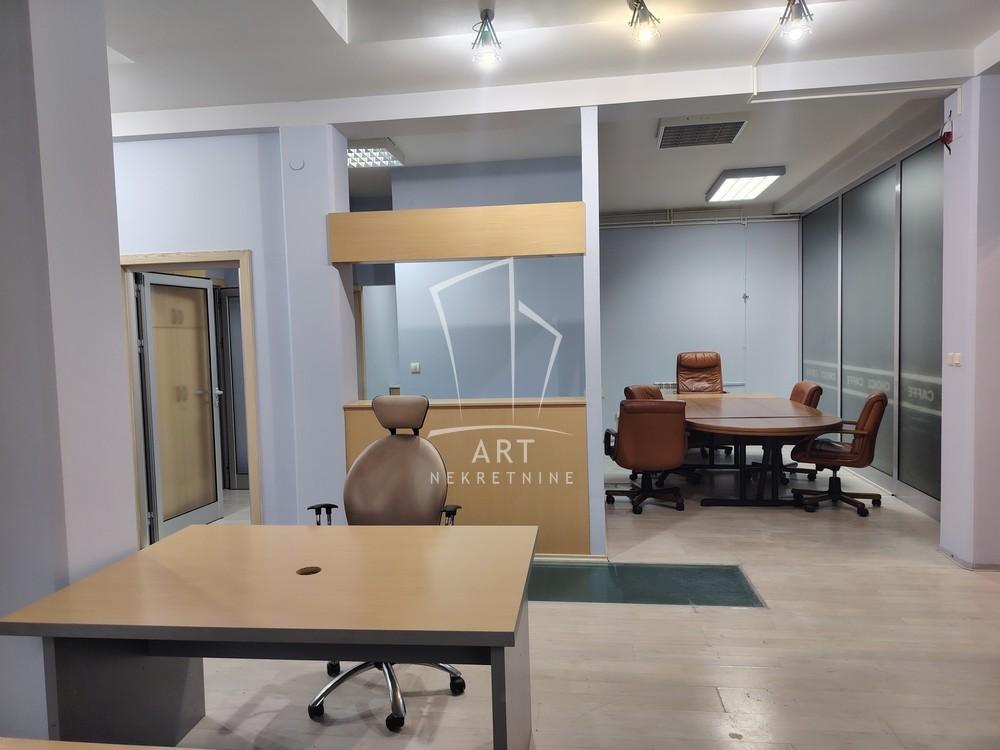 Slika 1 - Makenzijeva,  Lokal za izdavanje, 145m2, 2.000€