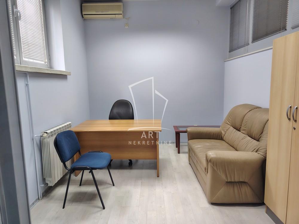 Slika 3 - Makenzijeva,  Lokal za izdavanje, 145m2, 2.000€