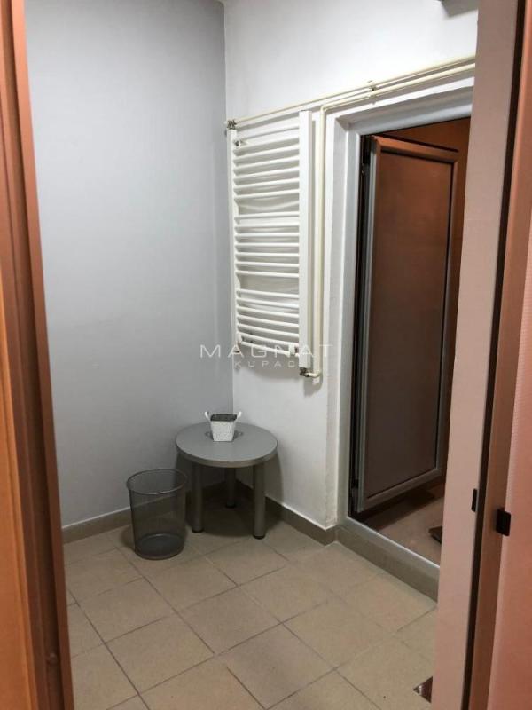 Slika 3 - Blagoja Parovića,  Lokal za izdavanje, 93m2, 1.000€