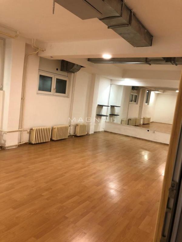 Glavna slika -Blagoja Parovića,  Lokal za izdavanje, 93m2, 1.000€