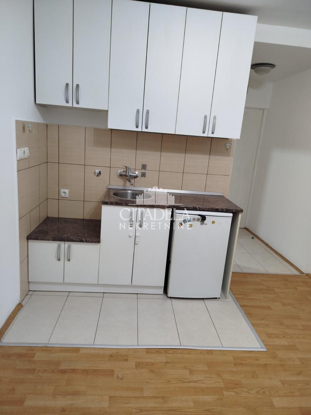 Slika 3 - 1. maja,  Stan na prodaju, 21m2, 53.000€