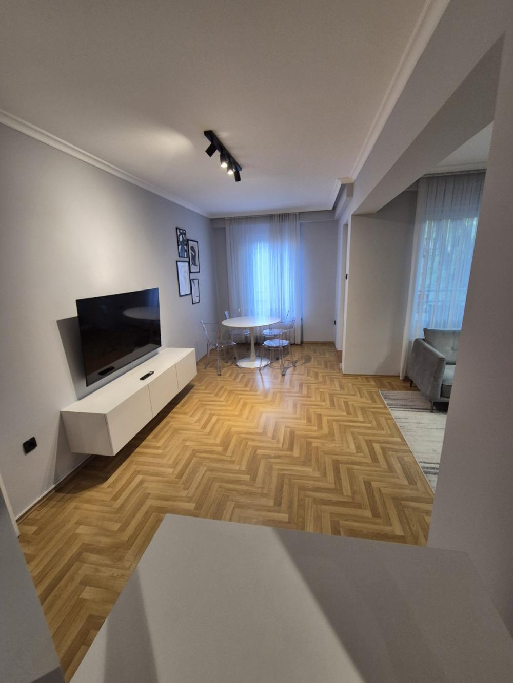 Slika 3 - Kneza Danila, Dvosoban stan za izdavanje, 65m2, 850€