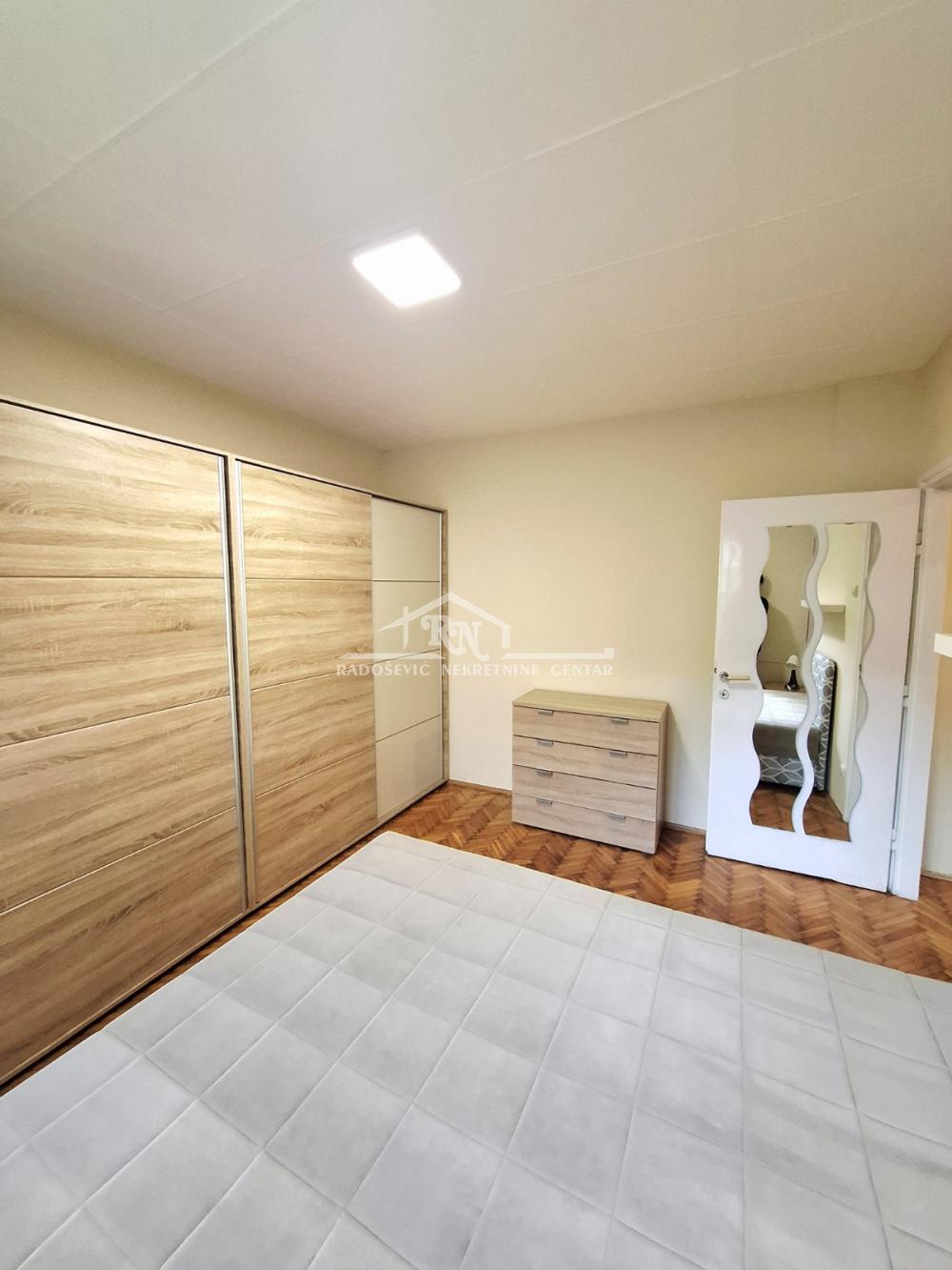 Slika 8 - Marijane Gregoran, Jednoiposoban stan za izdavanje, 40m2, 400€