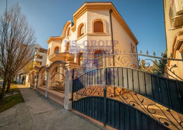 Slika 1 - Kuća na prodaju, 701m2, 2.132.100€