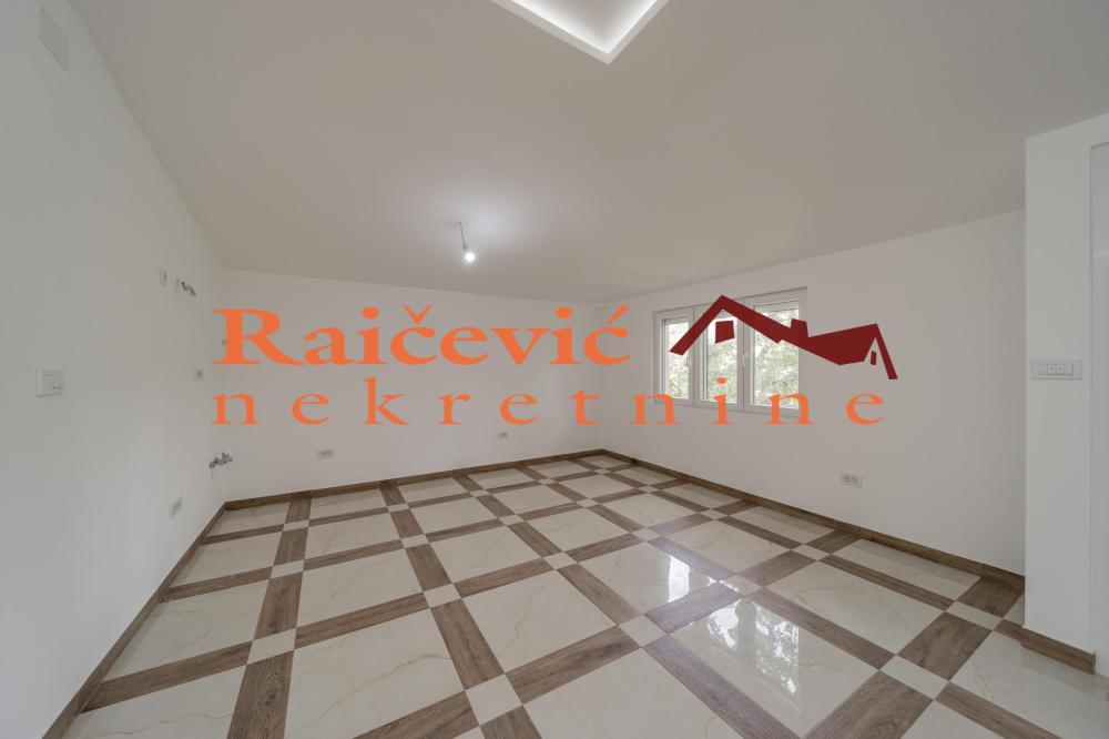 Slika 2 - Mise Vujica, Trosoban stan na prodaju, 83m2, 237.500€